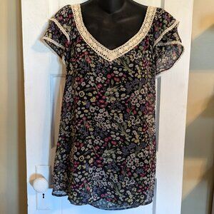 Sweet Navy Floral a.n.a Woman Sheer Blouse - 3X